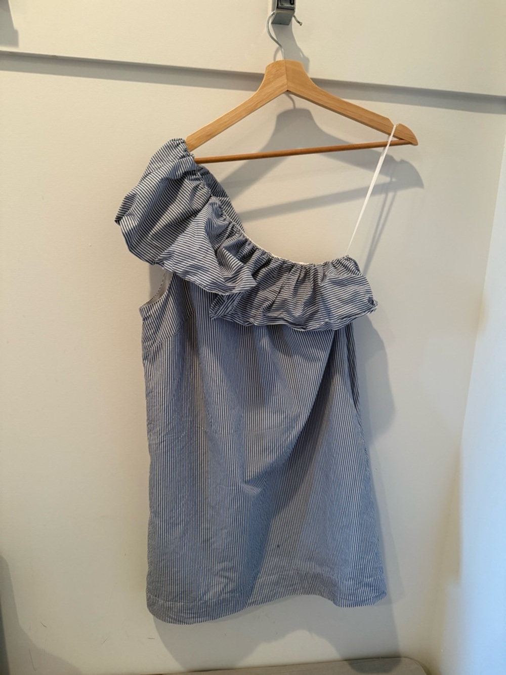 Abercrombie & Fitch Blue and White One-Shoulder Ruffle Dress